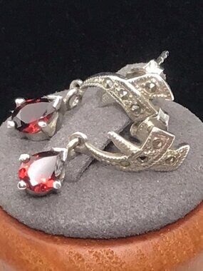 Sterling Silver Garnet Earrings Marcasite Dangle 2 Grams 1” X 1/4”